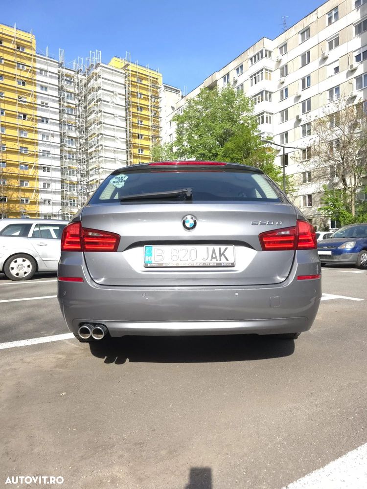 BMW Seria 5 520d Aut. Modern Line - 4