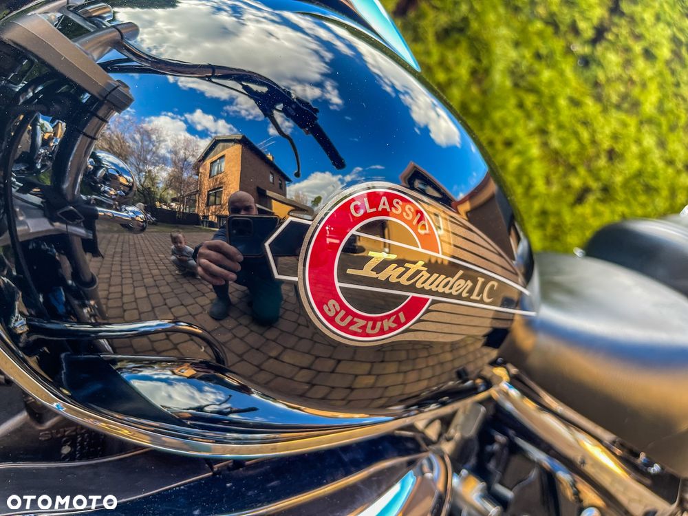 Suzuki Intruder - 13