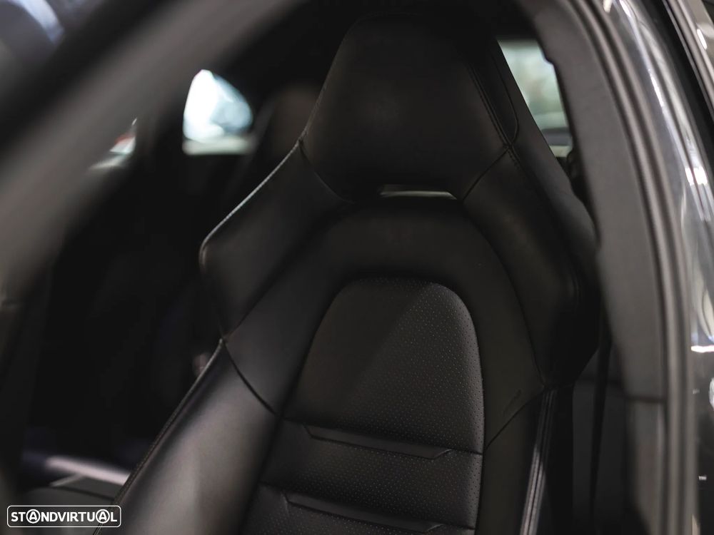 Porsche Panamera Sport Turismo 4 E-Hybrid Edition 10 Anos - 23