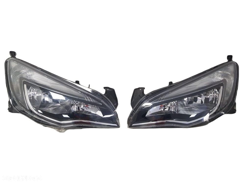 OPEL ASTRA 4 IV 09- LAMPY LAMPA LEWA PRAWA PRZEDNIA PRZÓD ORYGINAŁ EUROPA 1EG010011-68 1EG010011-67 - 1