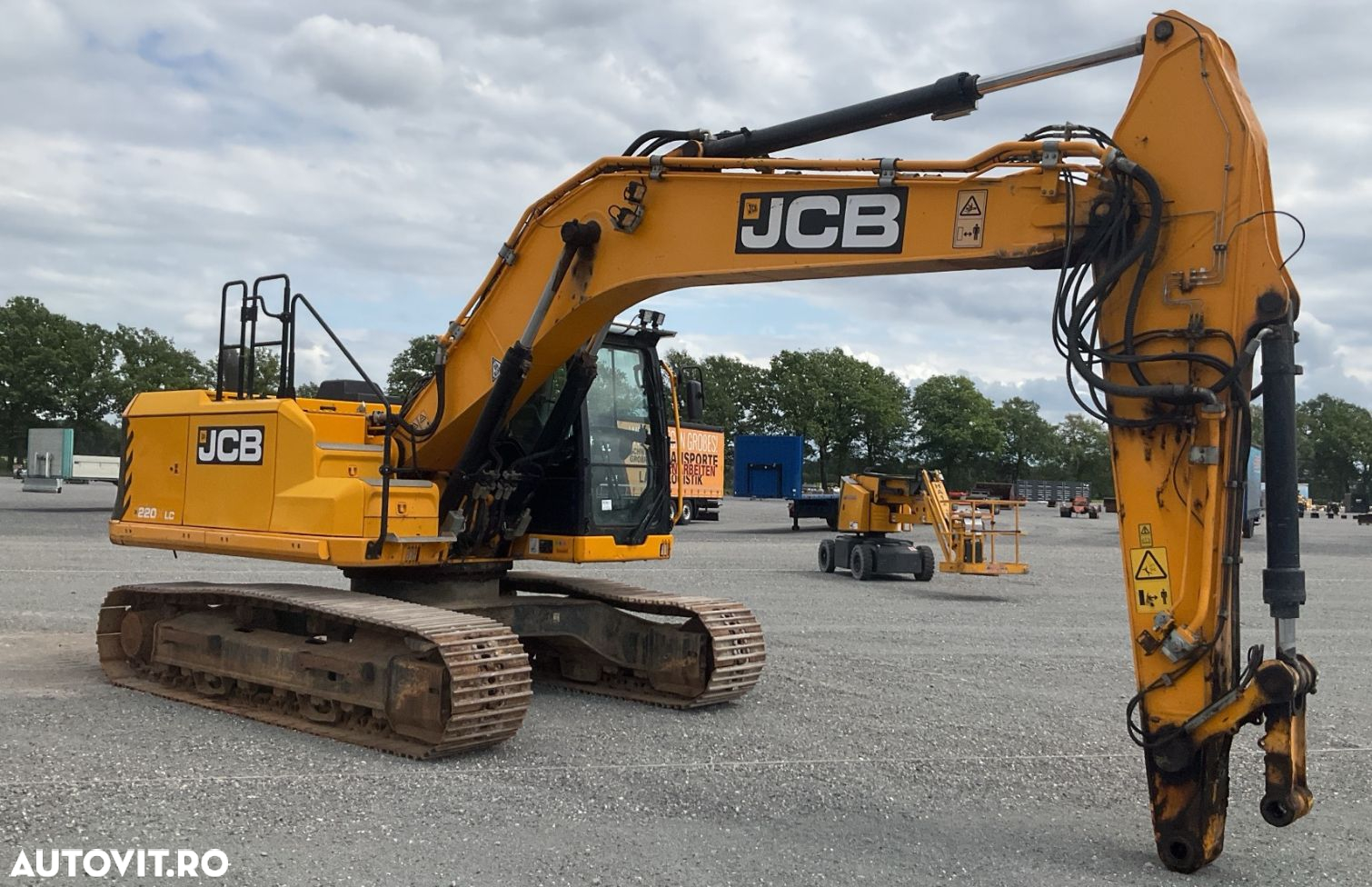 JCB 220XL-L-4F Excavator - 5