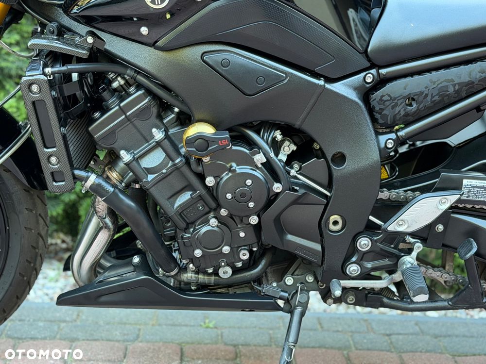Yamaha FZ8 - 16