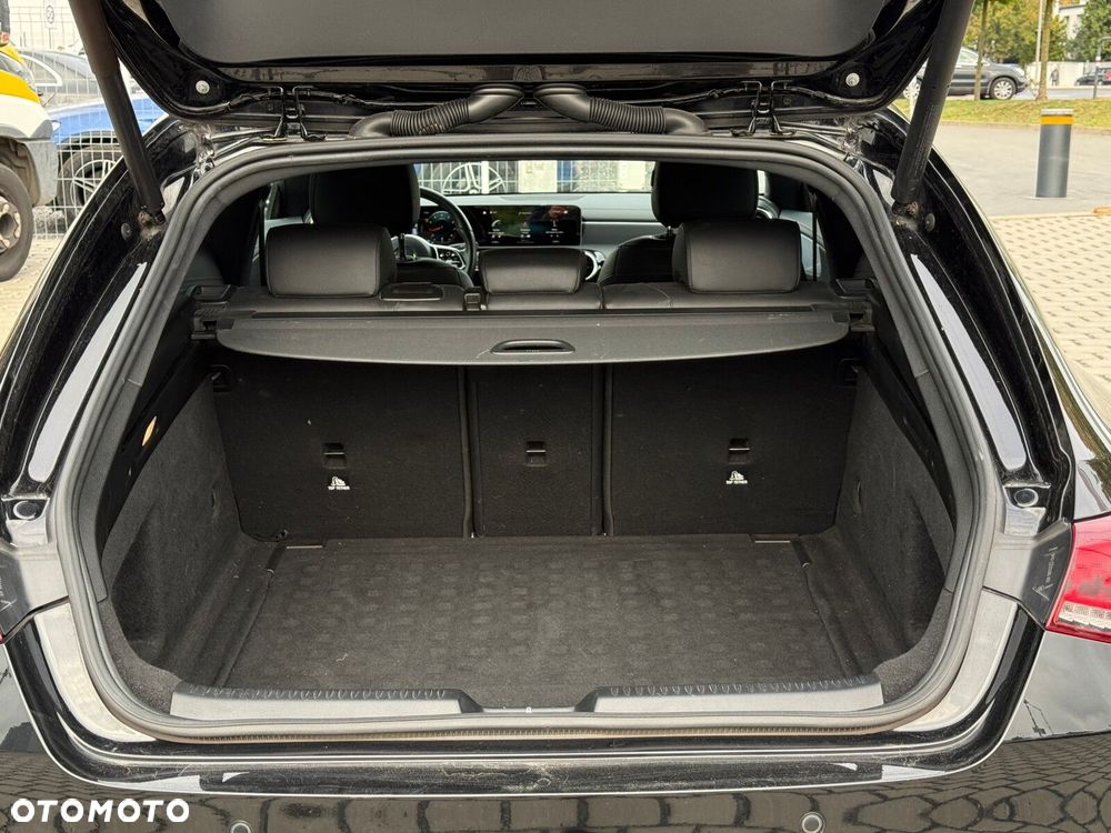 Mercedes-Benz CLA 200 7G-DCT - 27