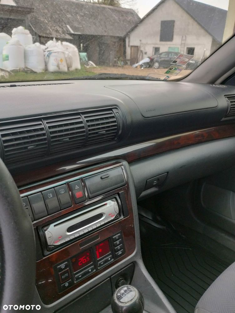 Audi A4 Avant - 13
