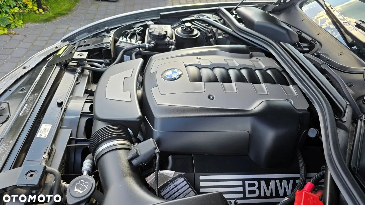 BMW Seria 6 650 i - 26