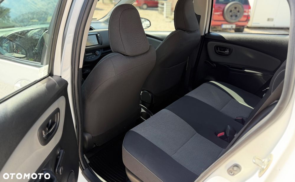 Toyota Yaris - 18