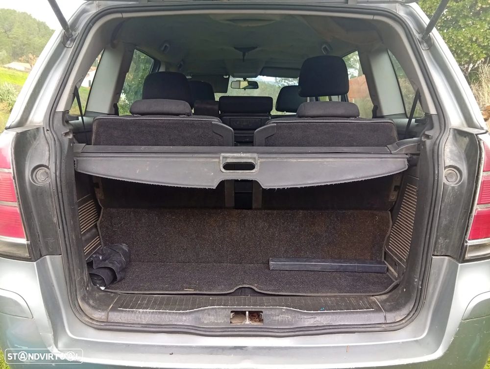 Opel Zafira 1.9 CDTi Cosmo - 14