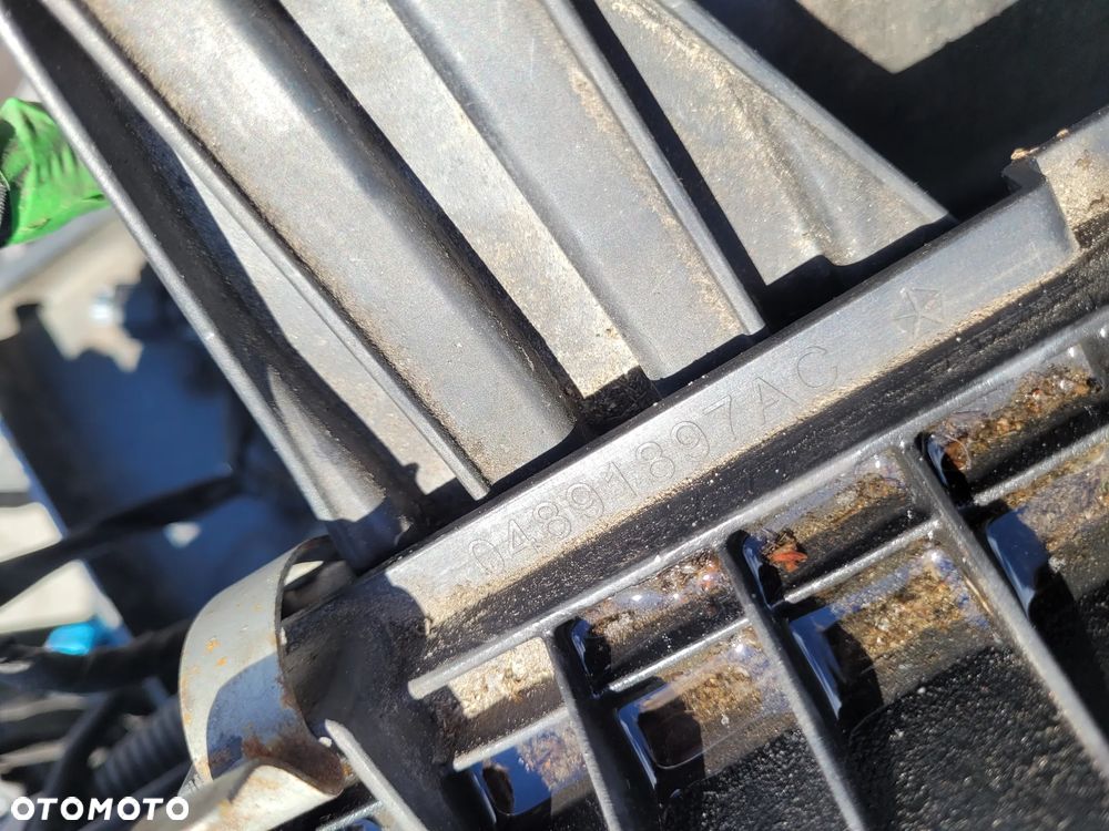 Obudowa filtra powietrza Dodge Journey Fiat Freemont 2,0 CRD 2009r 04891897AC - 3