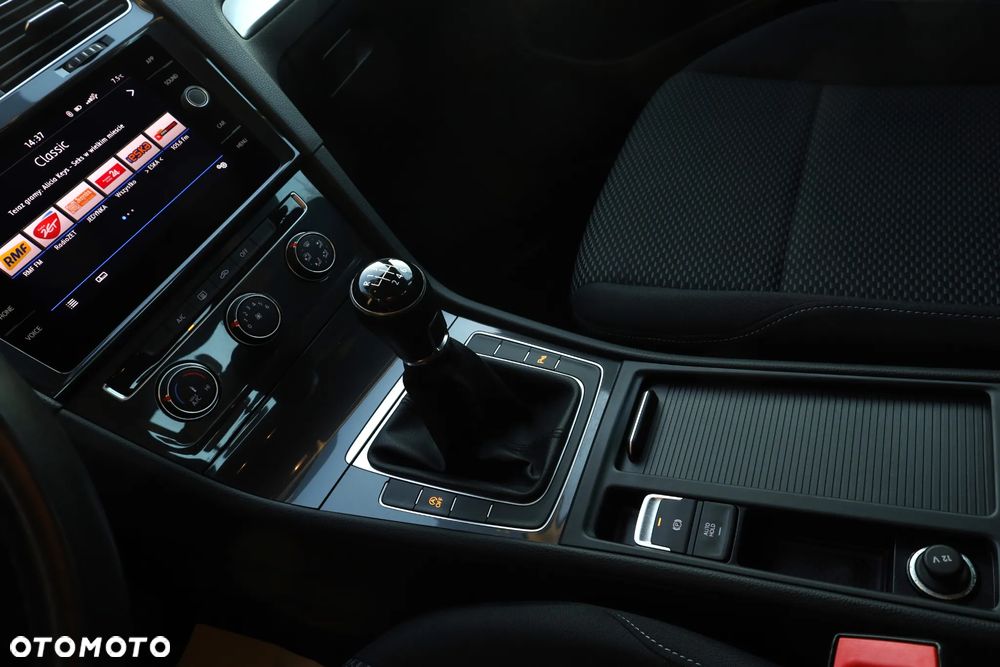 Volkswagen Golf 1.5 TSI BMT Comfortline - 8