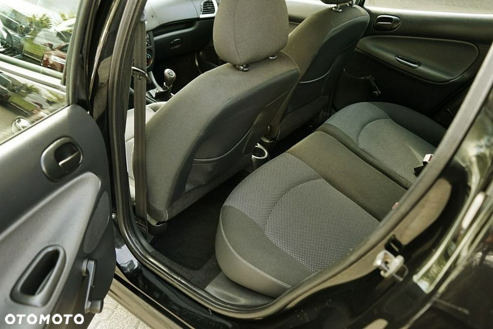 Peugeot 206 plus - 18
