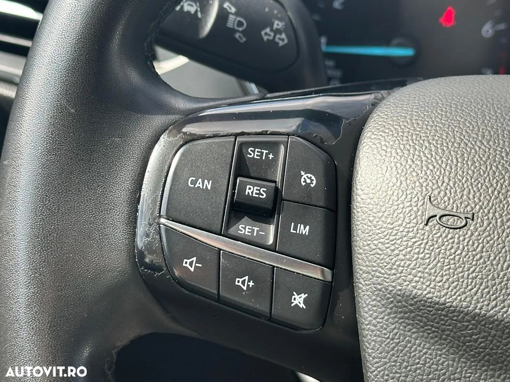 Ford Focus 1.0 EcoBoost MHEV Titanium X - 31