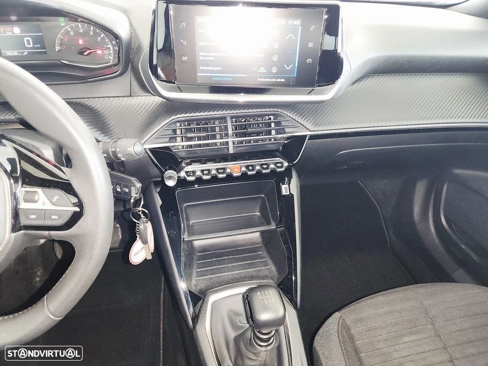 Peugeot 2008 - 31