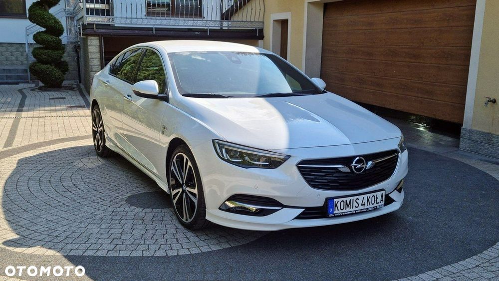 Opel Insignia - 8