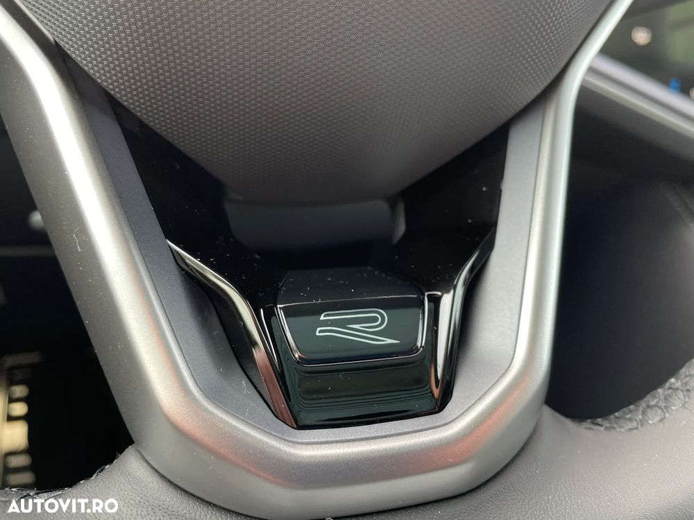 Volkswagen Touareg - 31