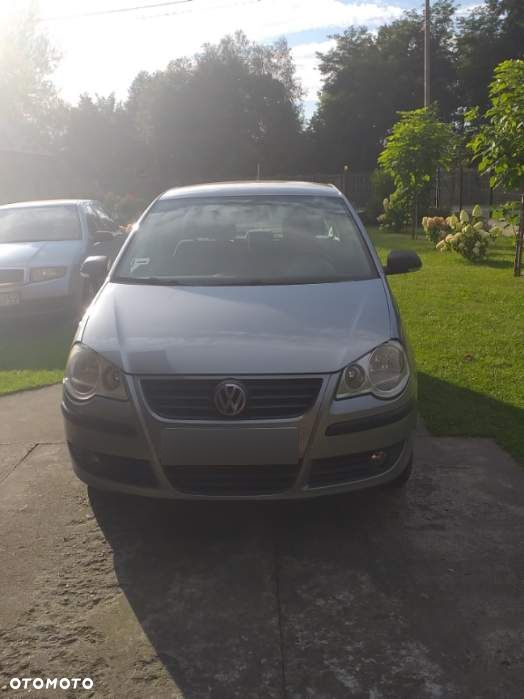 Volkswagen Polo - 1