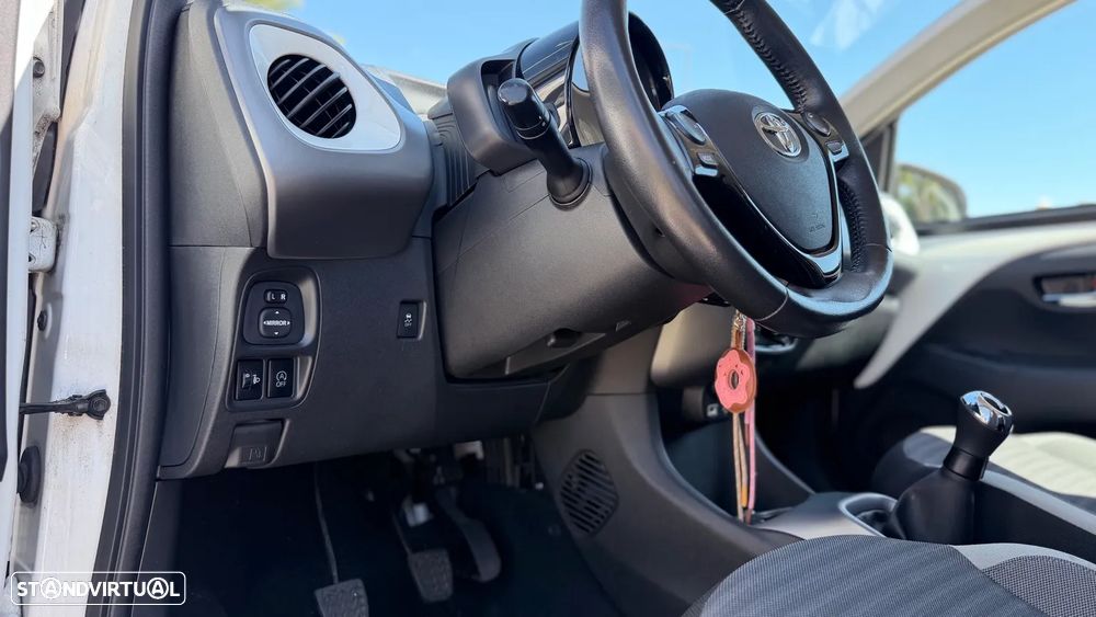 Toyota Aygo 1.0 X-Play - 5
