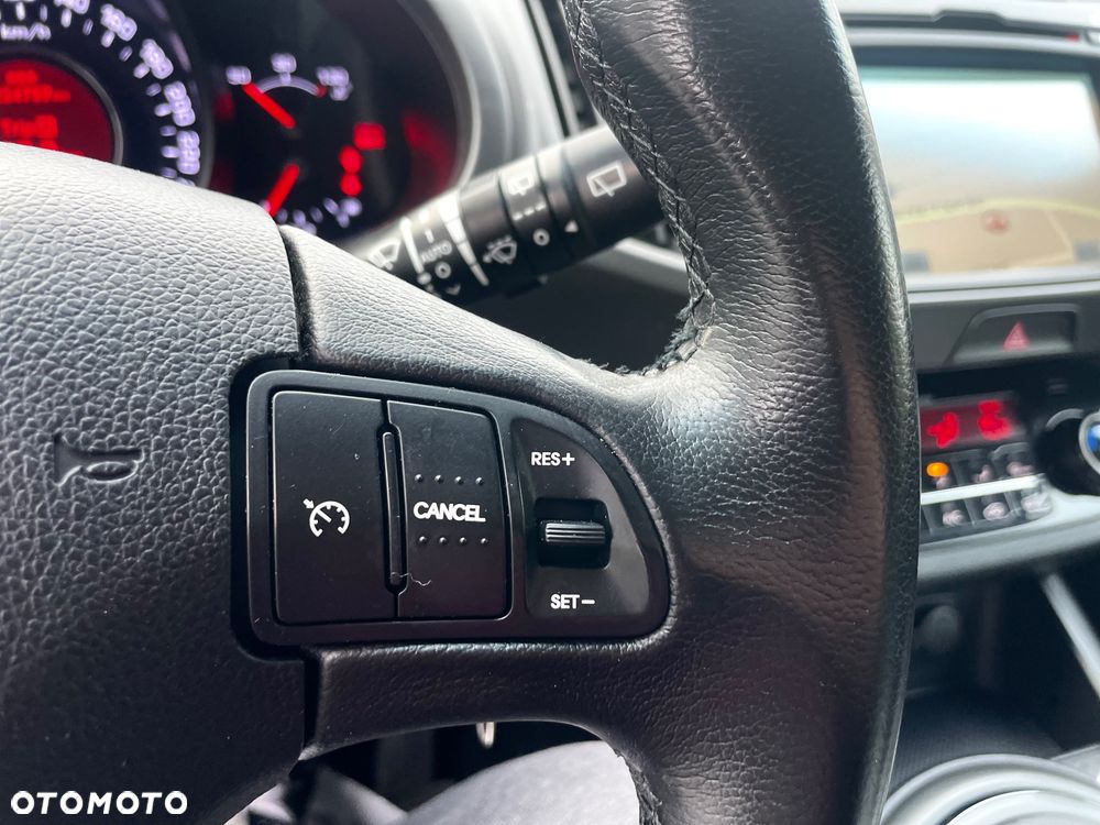 Kia Sportage 1.7 CRDI 2WD Edition 7 - 28