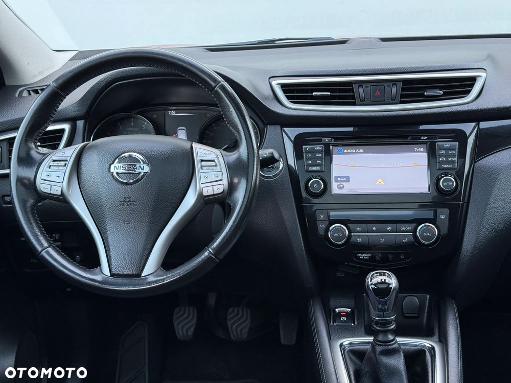 Nissan Qashqai - 25