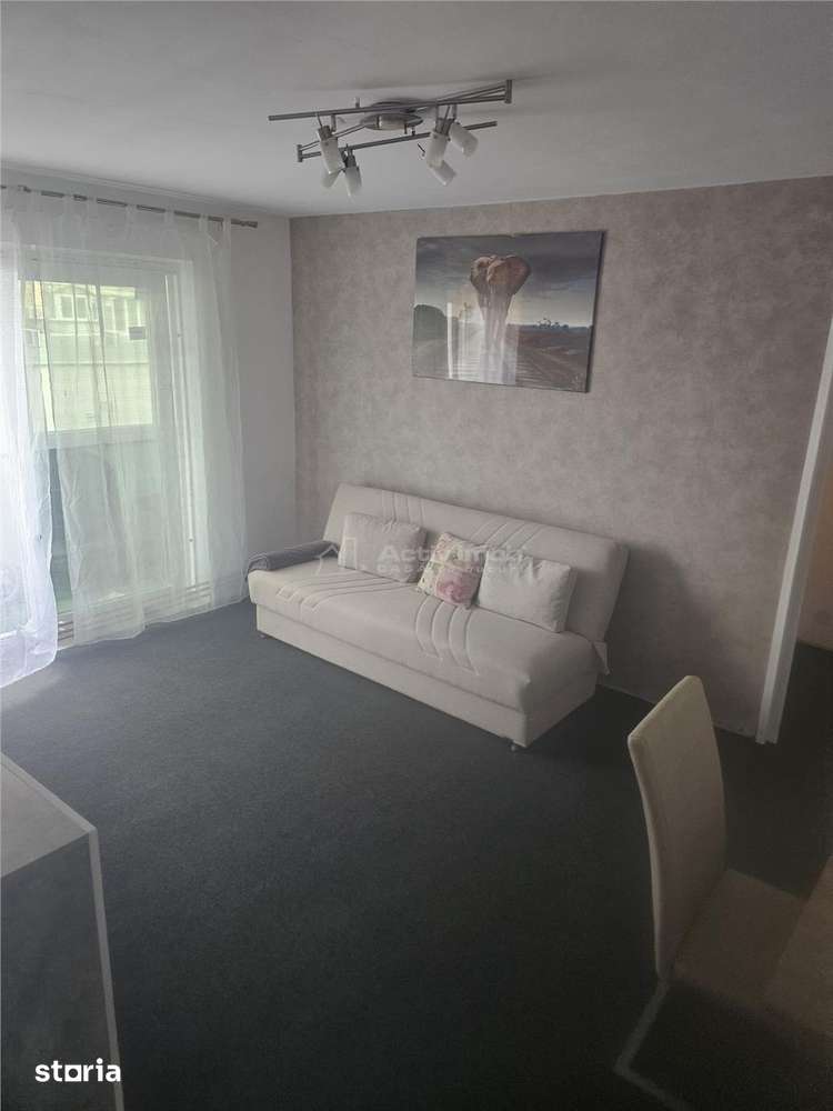 3 cam - zona Garii — fotografia 1
