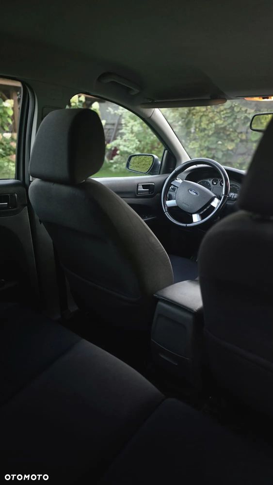 Ford Focus - 11