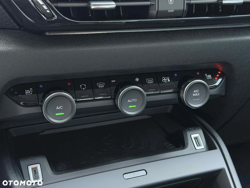 Citroën C4 e-C4 EV156 54kWh Max - 15