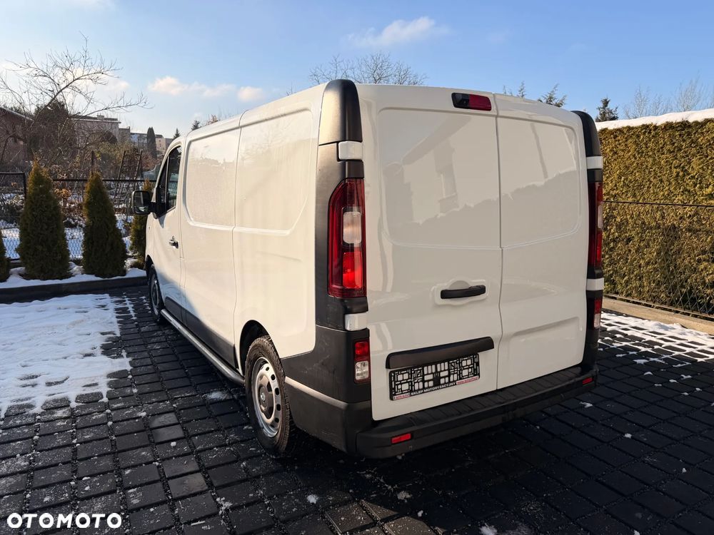 Renault Trafic 2.0 Diesel Rok 2021 - 4