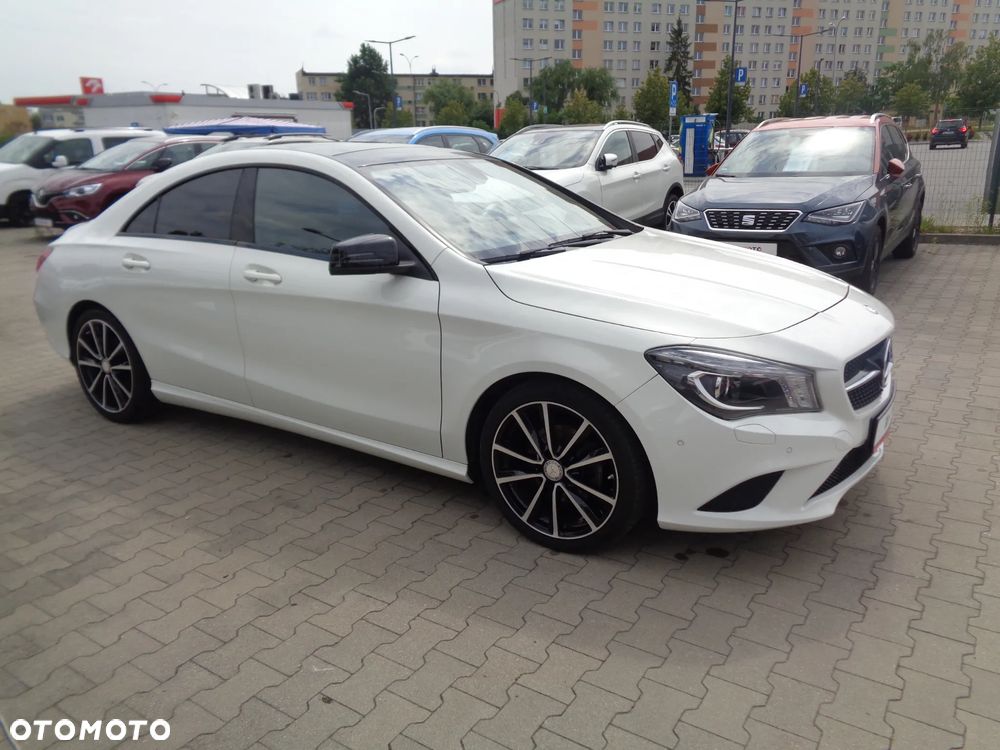 Mercedes-Benz CLA 180 Urban - 6