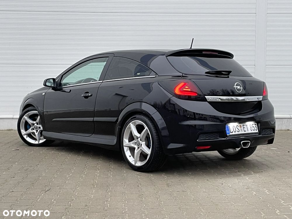 Opel Astra OPC - 6