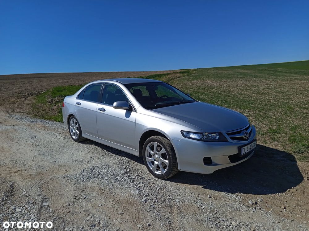 Honda Accord 2.0 Executive - 1