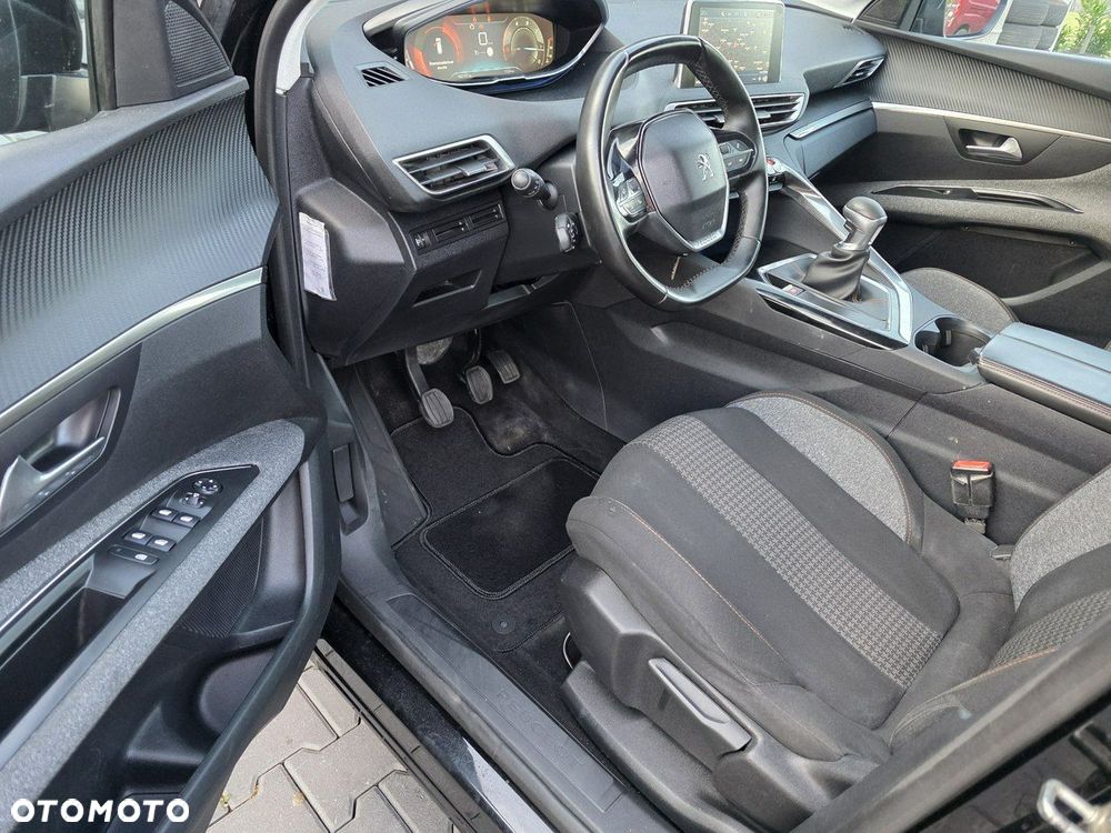 Peugeot 3008 - 11