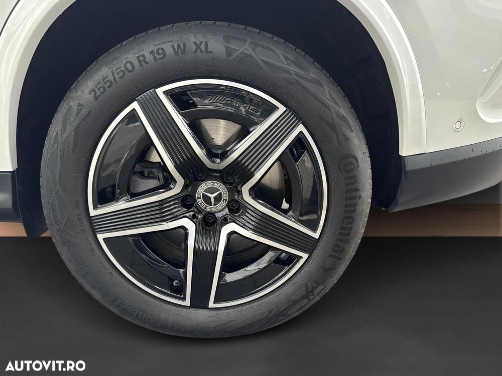 Mercedes-Benz GLC 300 e 4MATIC - 16