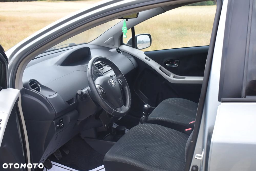 Toyota Yaris 1.33 VVT-i Life - 21