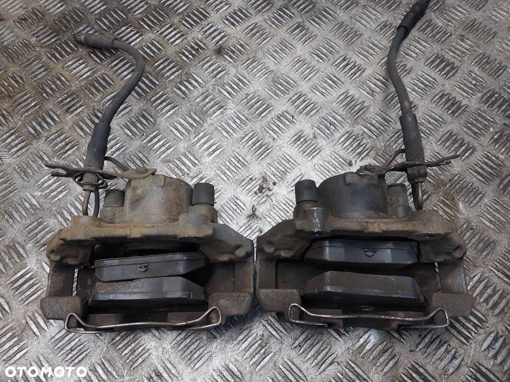 TARCZE HAMULCOWE PRZÓD + KLOCKI + ZACISKI VOLKSWAGEN PASSAT B5 1.9 TDI - 6