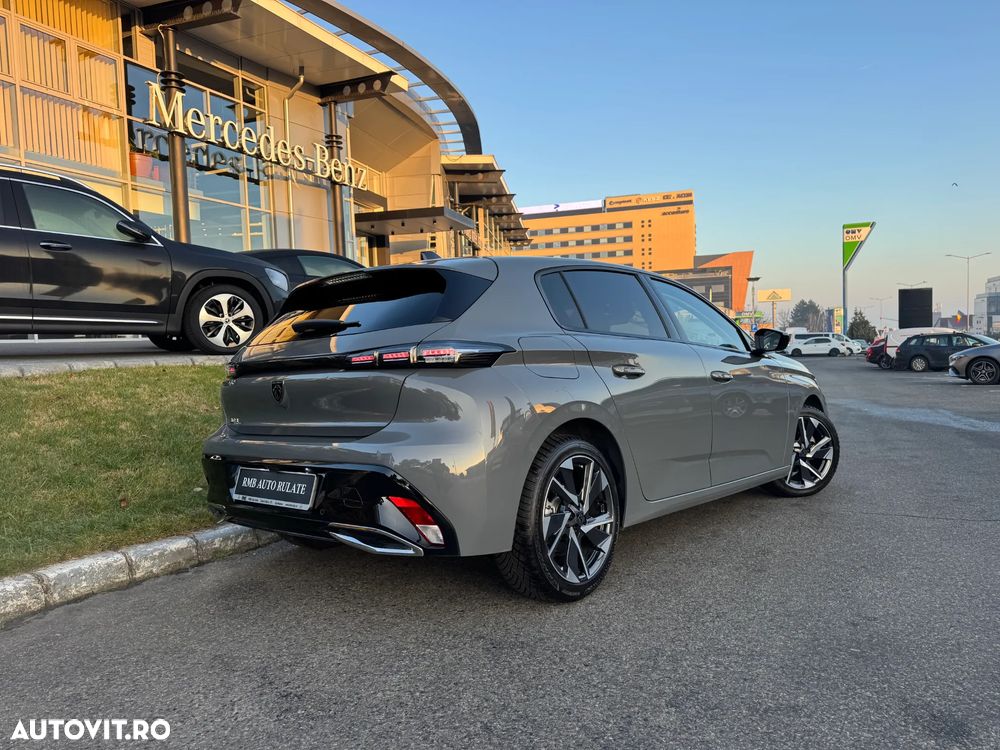 Peugeot 308 1.2 L PureTech Turbo S&S EAT8 Allure Pack - 3