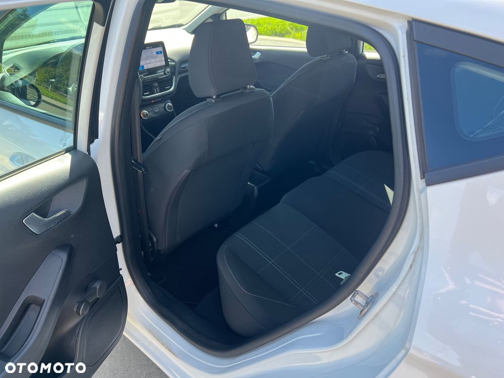 Ford Fiesta 1.1 S&S COOL&CONNECT - 24