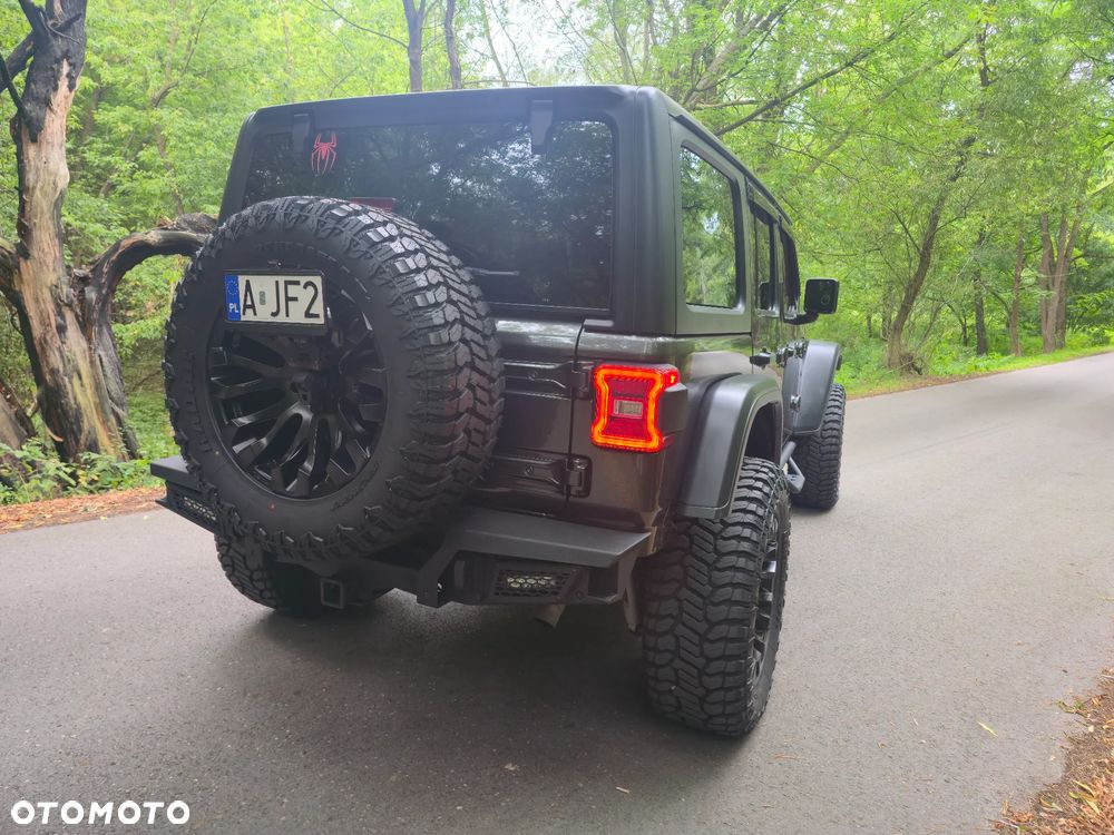 Jeep Wrangler - 10