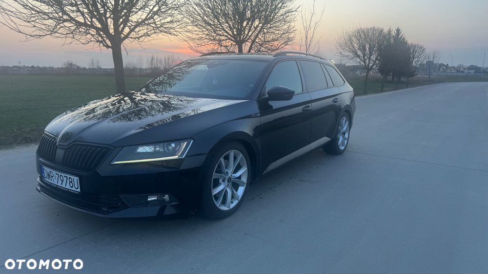 Skoda Superb 2.0 TDI DSG Sportline - 1