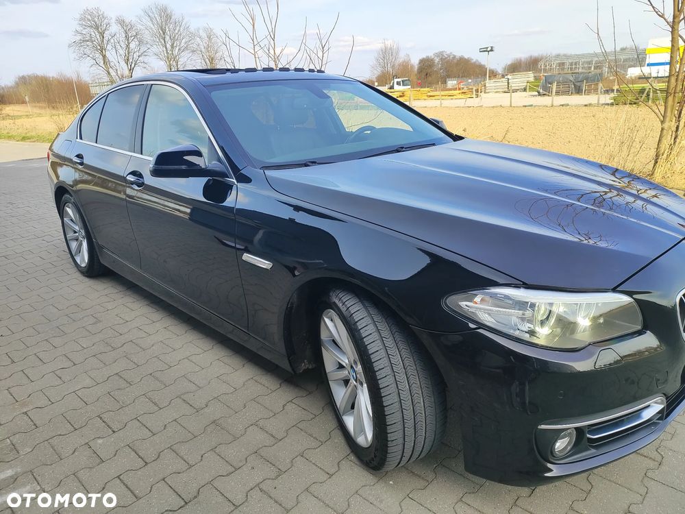 BMW Seria 5 535i - 32