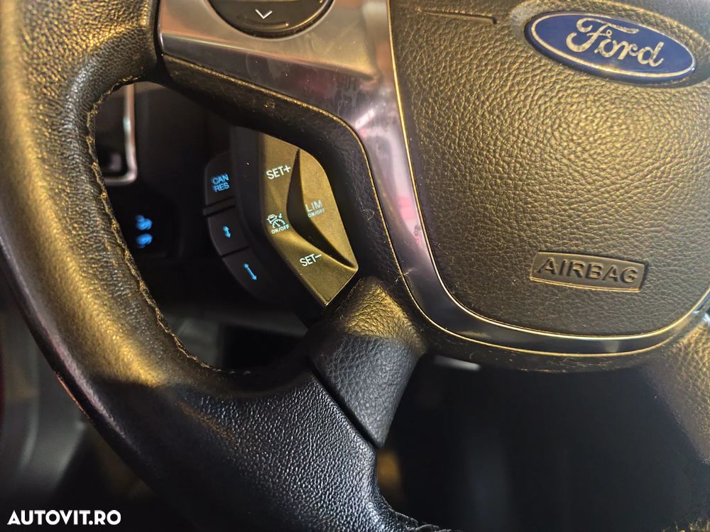 Ford Focus 1.6 TDCi ECOnetic 88g Start-Stopp-System Titanium - 12