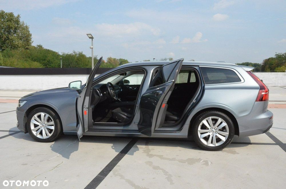 Volvo V60 D4 Geartronic Momentum - 40