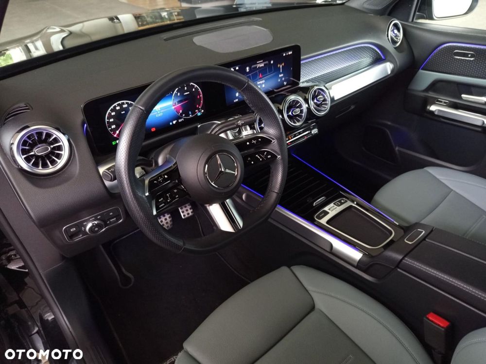 Mercedes-Benz GLB 200 d 4-Matic AMG Line 8G-DCT - 11