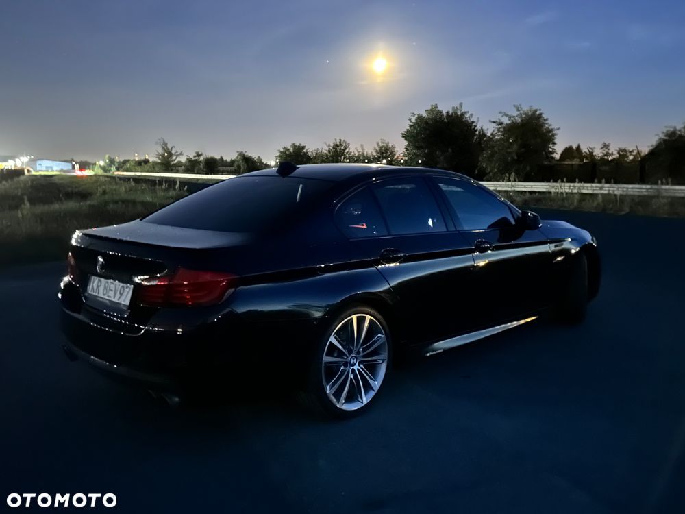 BMW Seria 5 528i - 7