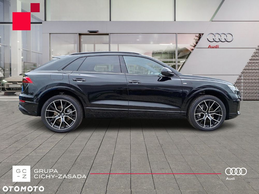 Audi Q8 - 6