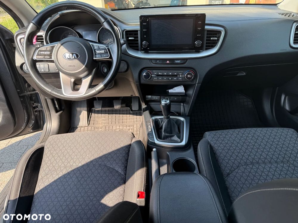 Kia Ceed 1.4 T-GDI L - 6