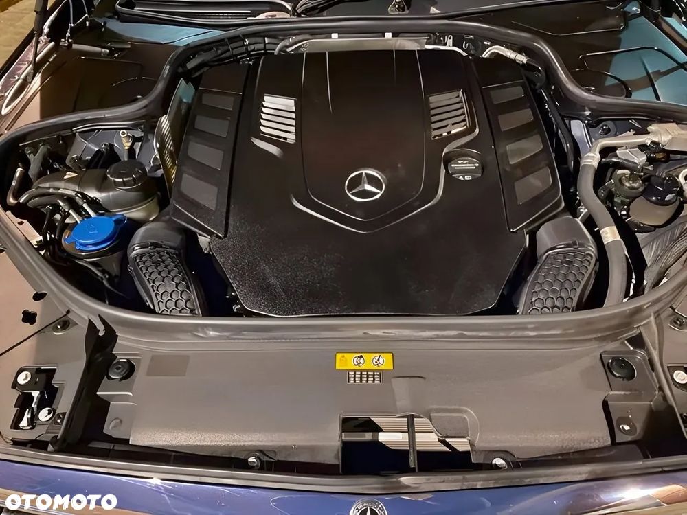 Mercedes-Benz Klasa S 560 4-Matic L 9G-TRONIC - 14