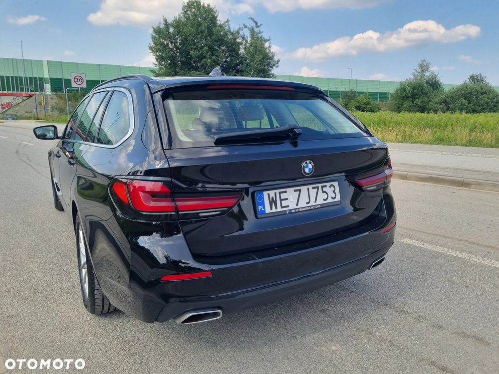 BMW Seria 5 518d mHEV - 4
