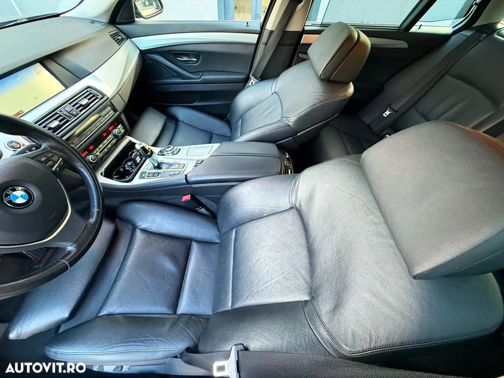 BMW Seria 5 525d xDrive Touring Sport-Aut. Luxury Line - 19