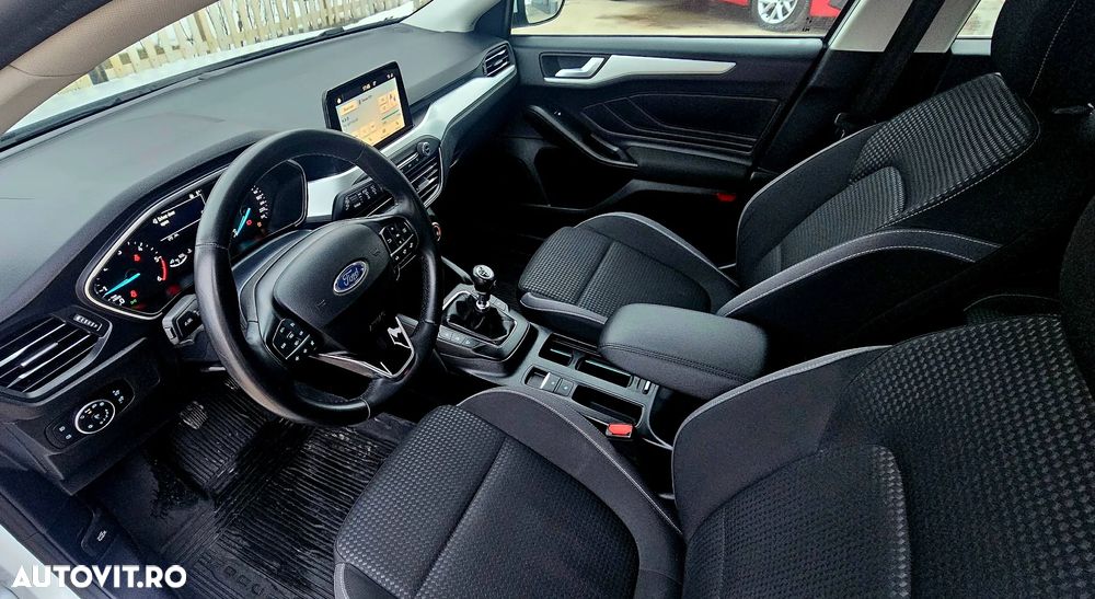 Ford Focus 1.5 EcoBlue Active Business - 15