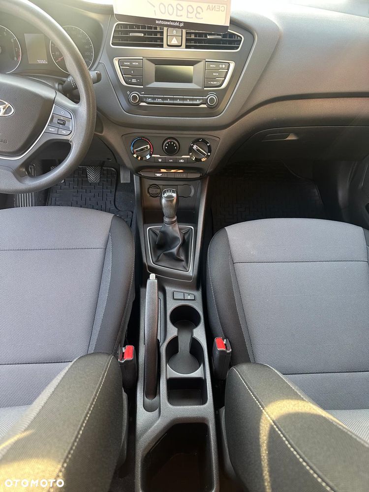 Hyundai i20 1.2 Comfort - 10