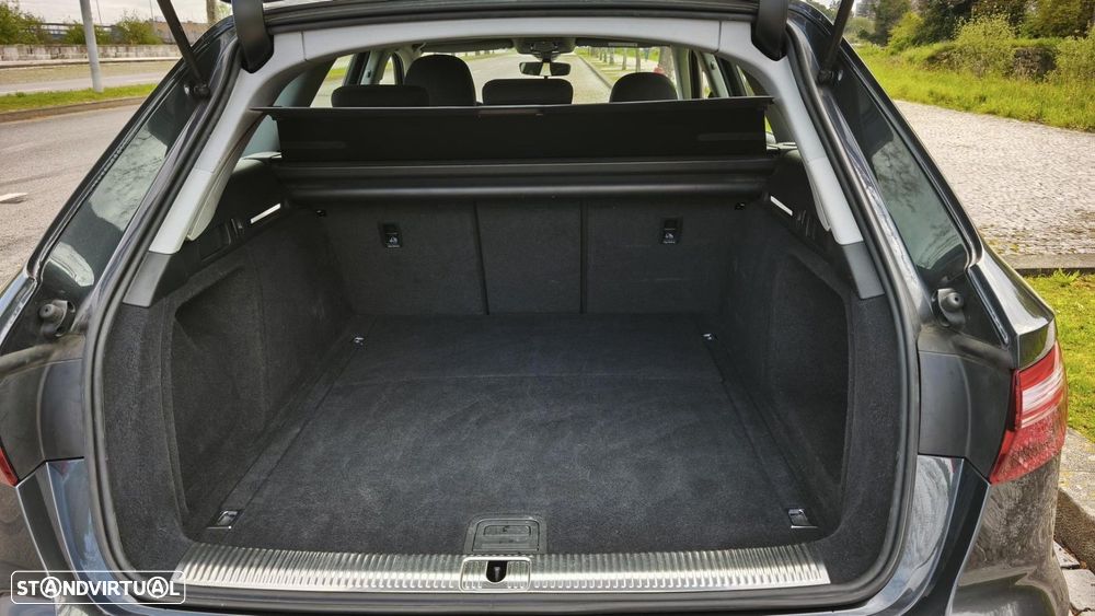 Audi A4 Avant 30 TDI S tronic - 36